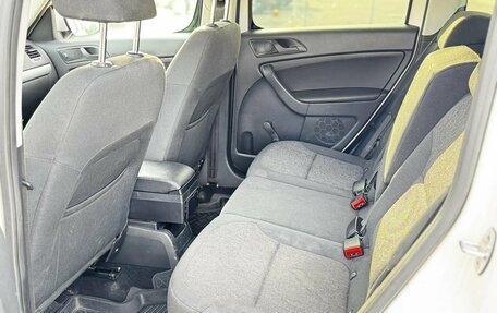 Skoda Yeti I рестайлинг, 2014 год, 1 092 000 рублей, 17 фотография