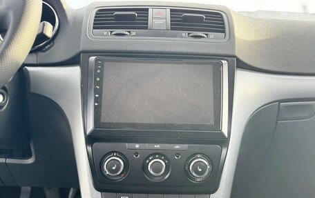 Skoda Yeti I рестайлинг, 2014 год, 1 092 000 рублей, 15 фотография