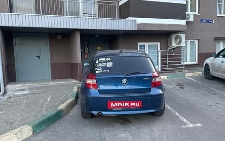 BMW 1 серия, 2005 год, 800 000 рублей, 4 фотография