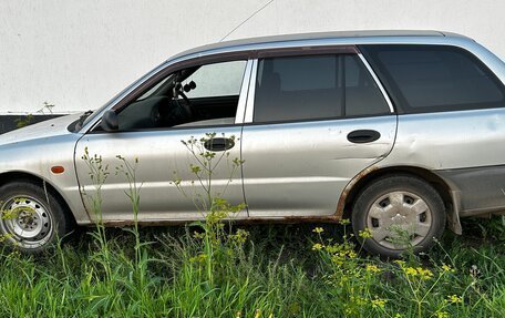 Mitsubishi Libero I рестайлинг, 2001 год, 115 000 рублей, 2 фотография
