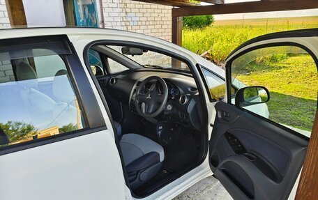 Mitsubishi Colt VI рестайлинг, 2002 год, 350 000 рублей, 5 фотография