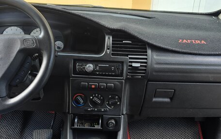 Opel Zafira A рестайлинг, 2000 год, 110 000 рублей, 7 фотография