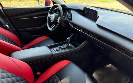 Mazda 3, 2021 год, 1 850 000 рублей, 12 фотография