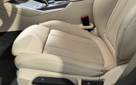 BMW 3 серия, 2020 год, 2 990 000 рублей, 16 фотография