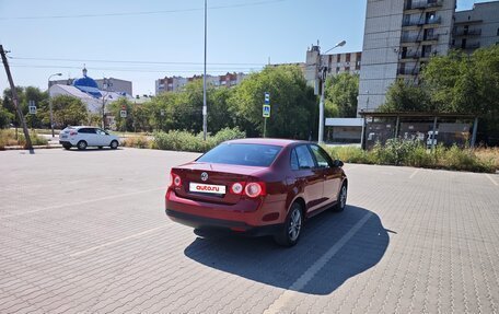 Volkswagen Jetta VI, 2010 год, 850 000 рублей, 5 фотография