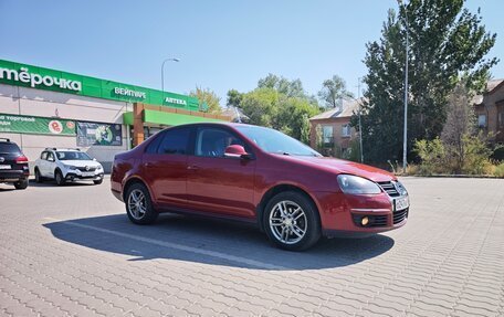 Volkswagen Jetta VI, 2010 год, 850 000 рублей, 3 фотография