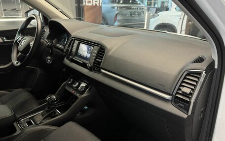 Skoda Karoq I, 2022 год, 2 077 000 рублей, 8 фотография