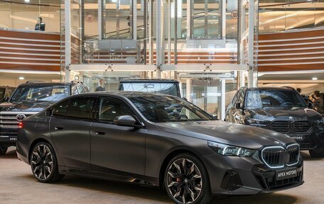 BMW 5 серия, 2026 год, 14 190 000 рублей, 3 фотография