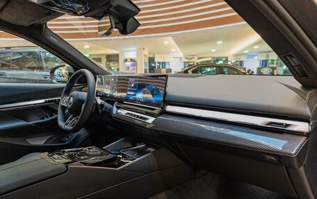 BMW 5 серия, 2026 год, 14 190 000 рублей, 16 фотография