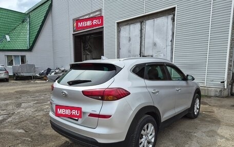 Hyundai Tucson III, 2019 год, 1 100 000 рублей, 5 фотография