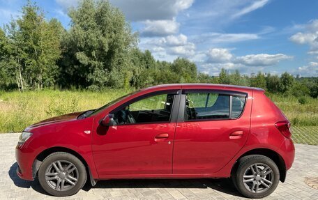 Renault Sandero II рестайлинг, 2014 год, 560 000 рублей, 2 фотография