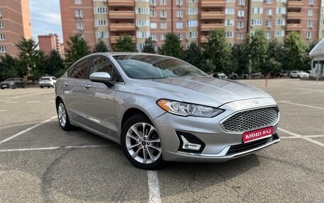 Ford Fusion (North America) II, 2020 год, 1 370 000 рублей, 1 фотография