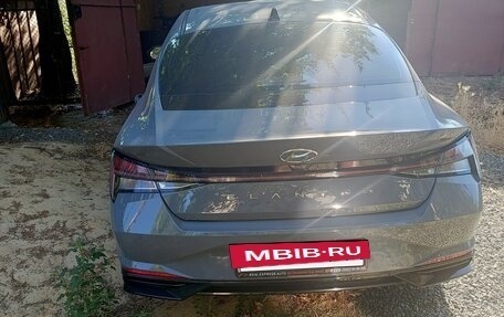 Hyundai Elantra, 2021 год, 2 100 000 рублей, 5 фотография
