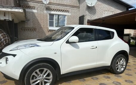 Nissan Juke II, 2011 год, 860 000 рублей, 3 фотография