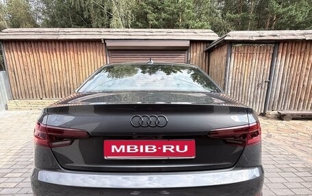 Audi A4, 2018 год, 3 100 000 рублей, 5 фотография