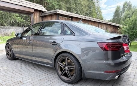 Audi A4, 2018 год, 3 100 000 рублей, 4 фотография