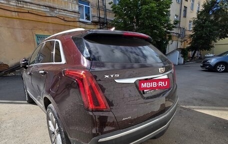 Cadillac XT5 I рестайлинг, 2021 год, 4 000 000 рублей, 4 фотография