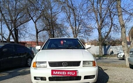 Volkswagen Polo III рестайлинг, 1997 год, 250 000 рублей, 2 фотография