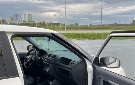 Skoda Fabia II, 2010 год, 360 000 рублей, 9 фотография