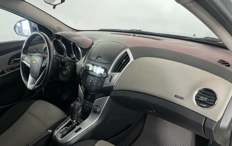 Chevrolet Cruze II, 2013 год, 715 000 рублей, 10 фотография