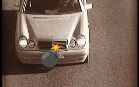 Mercedes-Benz E-Класс, 1998 год, 399 999 рублей, 12 фотография