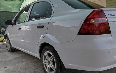 Chevrolet Aveo III, 2011 год, 500 000 рублей, 3 фотография