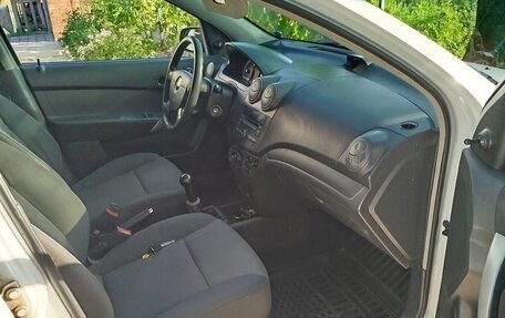 Chevrolet Aveo III, 2011 год, 500 000 рублей, 13 фотография