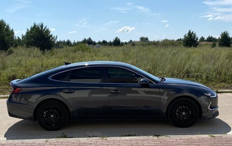 Hyundai Sonata VIII, 2020 год, 1 690 000 рублей, 4 фотография