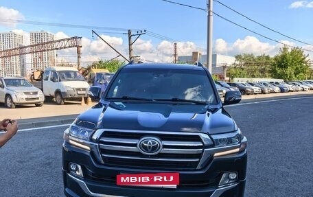 Toyota Land Cruiser 200, 2018 год, 6 800 000 рублей, 9 фотография