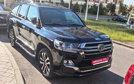 Toyota Land Cruiser 200, 2018 год, 6 800 000 рублей, 11 фотография