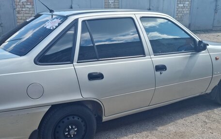 Daewoo Nexia I рестайлинг, 2008 год, 300 000 рублей, 3 фотография