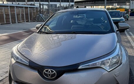 Toyota C-HR I рестайлинг, 2018 год, 1 950 000 рублей, 7 фотография