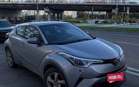 Toyota C-HR I рестайлинг, 2018 год, 1 950 000 рублей, 4 фотография