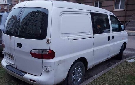Hyundai H-1 II рестайлинг, 2003 год, 320 000 рублей, 2 фотография