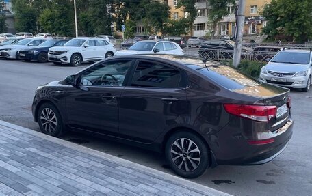 KIA Rio III рестайлинг, 2015 год, 938 000 рублей, 3 фотография