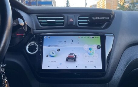 KIA Rio III рестайлинг, 2015 год, 938 000 рублей, 10 фотография