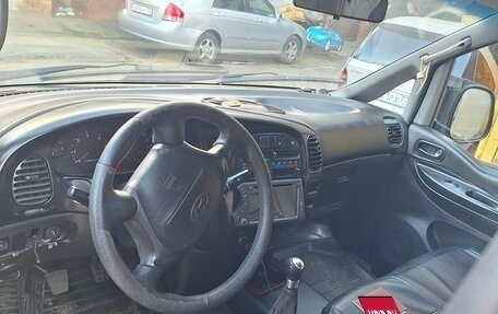 Hyundai H-1 II рестайлинг, 2003 год, 320 000 рублей, 6 фотография