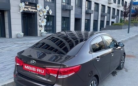 KIA Rio III рестайлинг, 2015 год, 938 000 рублей, 2 фотография