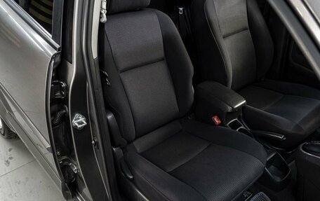 Pontiac Vibe II, 2004 год, 590 000 рублей, 17 фотография