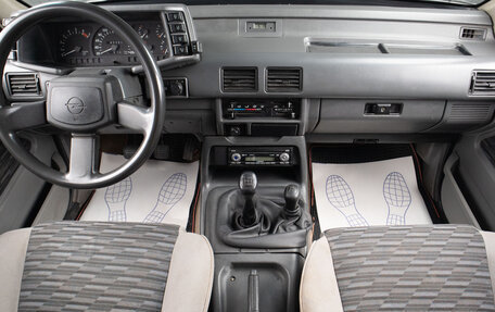 Opel Frontera A, 1993 год, 509 000 рублей, 8 фотография