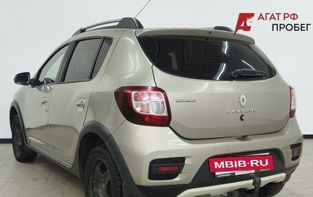 Renault Sandero II рестайлинг, 2018 год, 826 800 рублей, 3 фотография