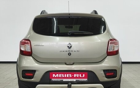 Renault Sandero II рестайлинг, 2018 год, 826 800 рублей, 4 фотография