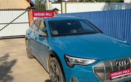 Audi e-tron I, 2019 год, 3 850 000 рублей, 2 фотография