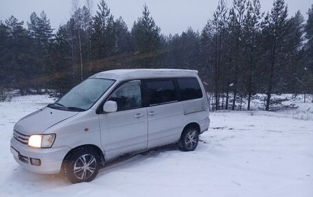 Toyota Town Ace III, 1997 год, 280 000 рублей, 1 фотография