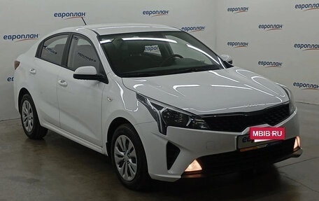 KIA Rio IV, 2021 год, 1 665 000 рублей, 2 фотография