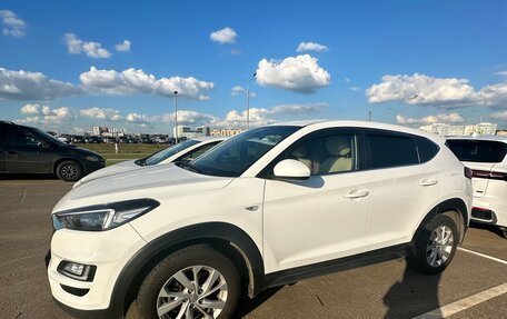 Hyundai Tucson III, 2019 год, 2 500 000 рублей, 2 фотография