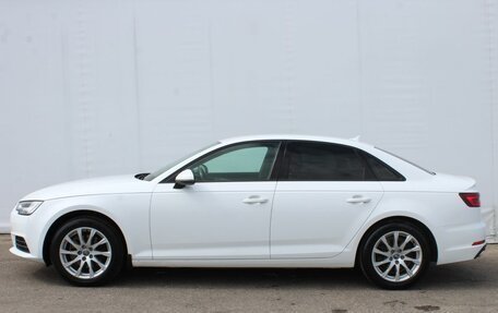 Audi A4, 2019 год, 2 300 000 рублей, 4 фотография