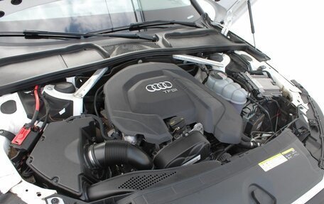 Audi A4, 2019 год, 2 300 000 рублей, 9 фотография