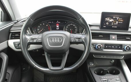 Audi A4, 2019 год, 2 300 000 рублей, 23 фотография