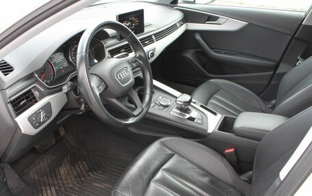 Audi A4, 2019 год, 2 300 000 рублей, 19 фотография